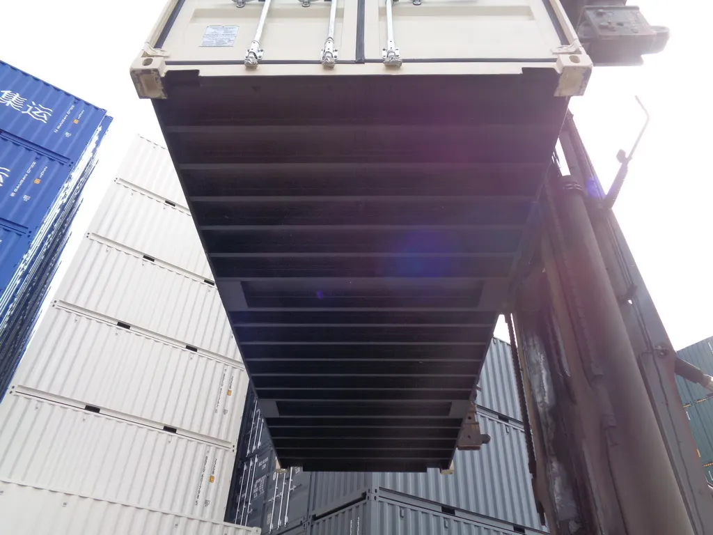 OWLU 20ʹ HC container, base / floor view