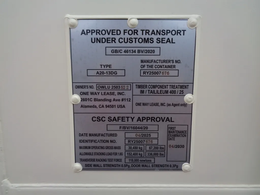 CSC safety approval plate showing the container’s owner number, manufacture date and type-approval details