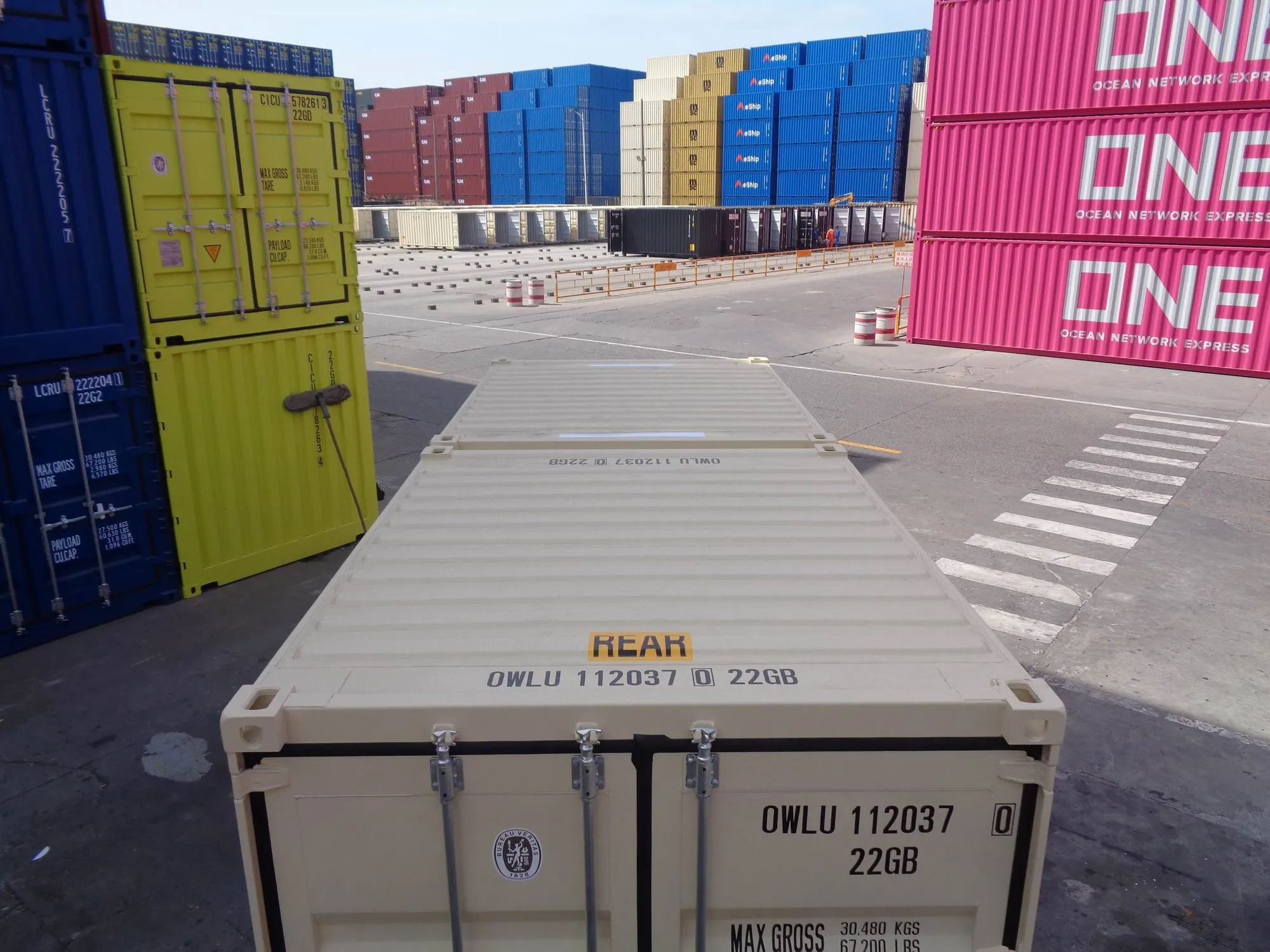 OWLU 20ʹ Duo-Con container