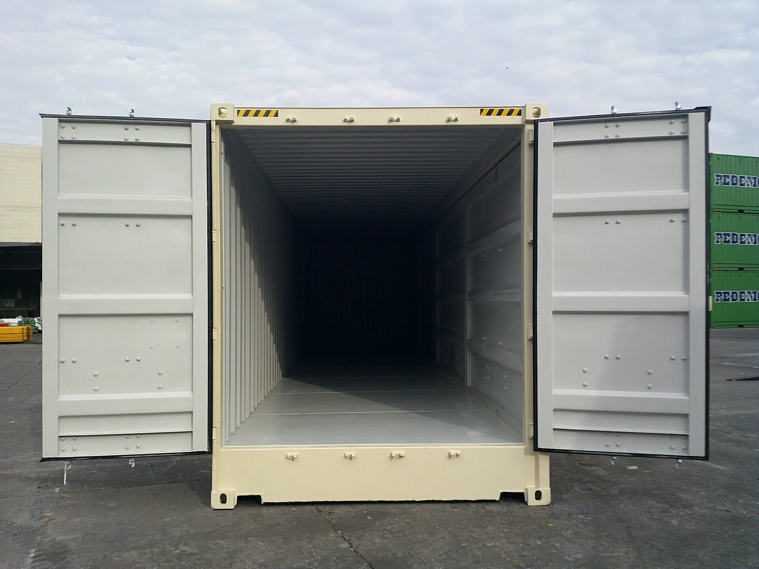 OWLU 40ʹ OS HC container