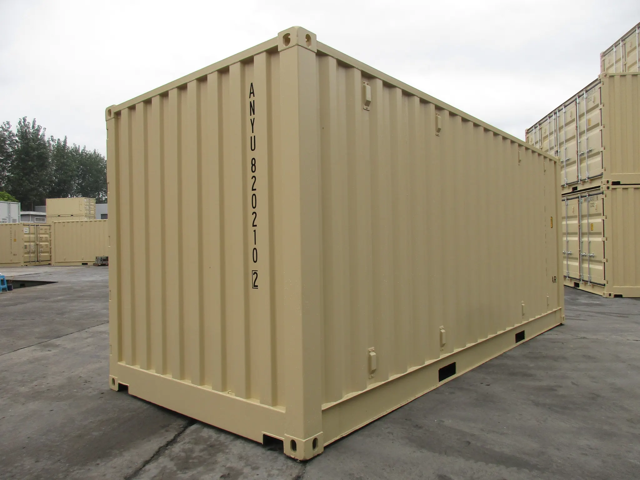 OWLU 20ʹ OS container, front left view