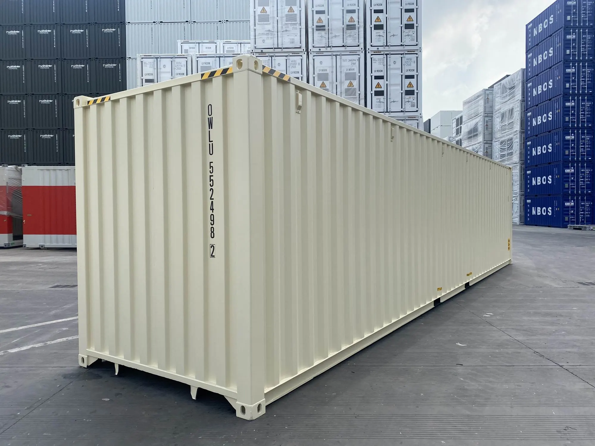 OWLU 40ʹ HC container — front left