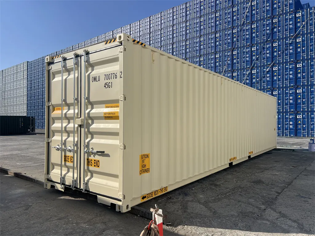 OWLU 40ʹ HC DD container, front left view