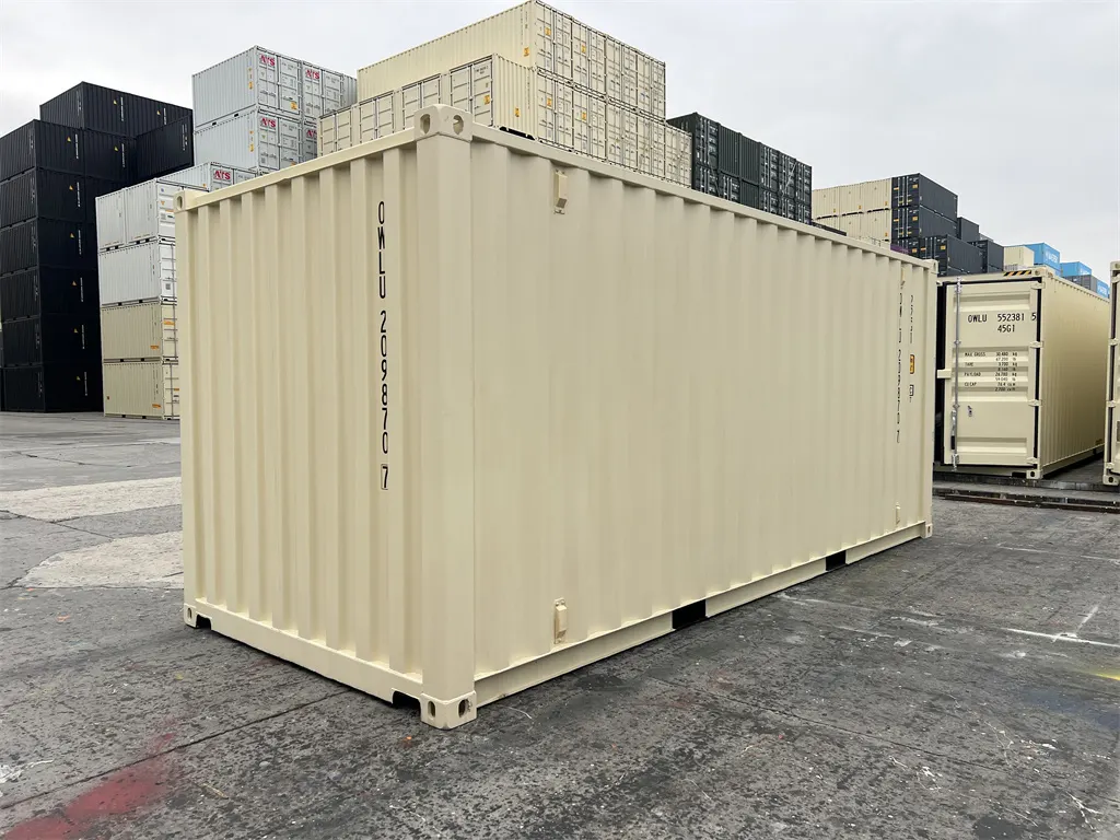 OWLU 20ʹ GP container, front left view