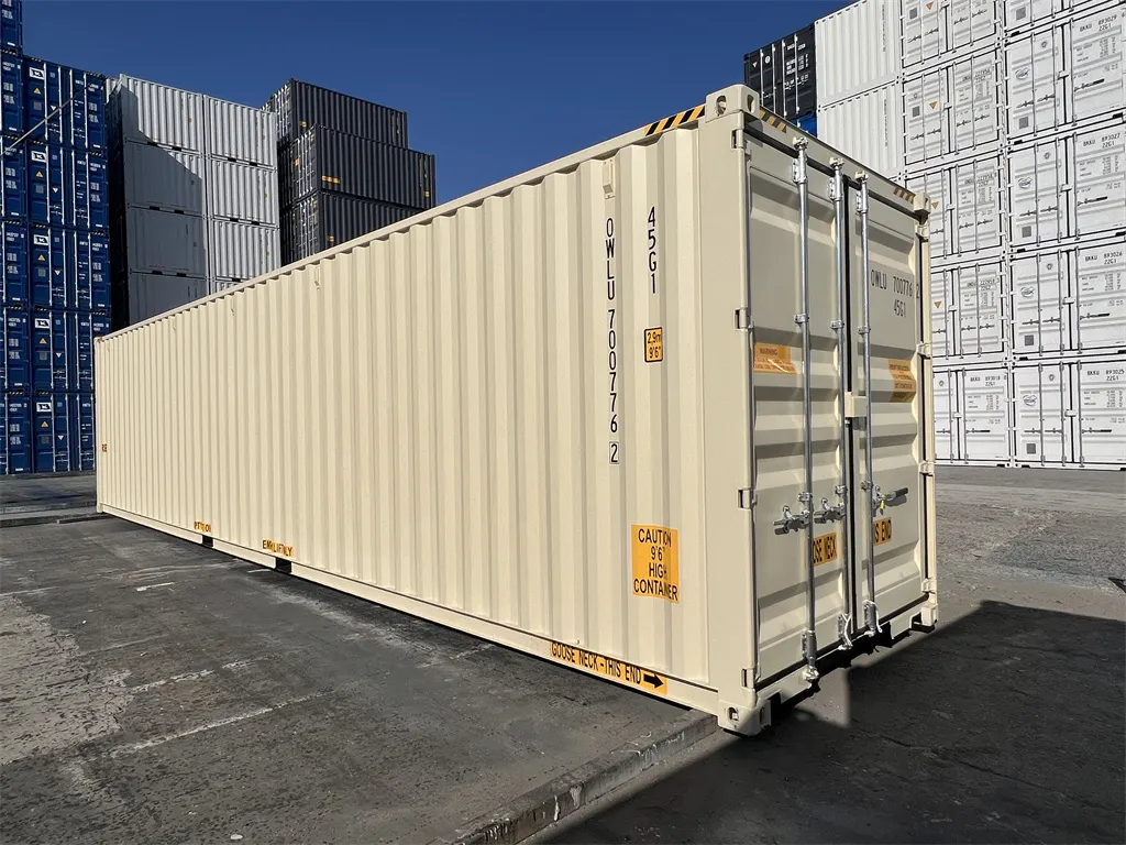 OWLU 40ʹ HC DD container, front right view